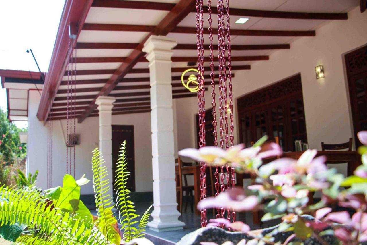 Wijesiri Family Guest House Sigirija Zewnętrze zdjęcie